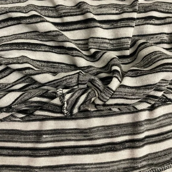 FGD Striped Black and White Women's Top - Picture 6 of 11